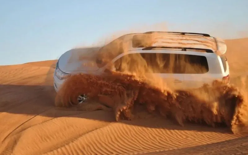 Dune Bashing in Dubai Desert