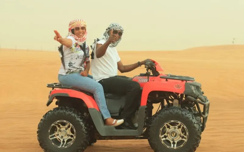 Henna Tattooing in Dubai Desert