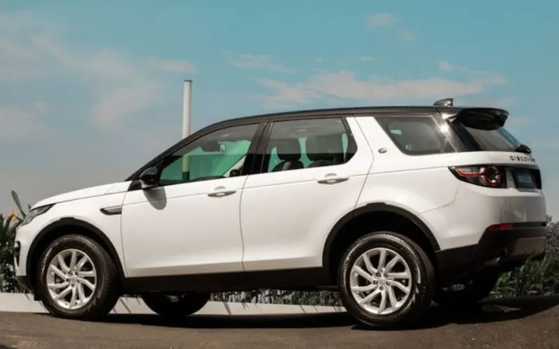 Hotel Pickup for Overnight Desert Safari